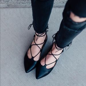🎉HP🎉 Lace Up Black Flats 🎉 HP🎉